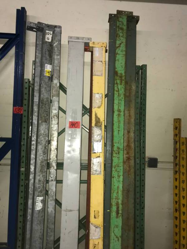 lot 140 image: Pallet Rack Teardrop