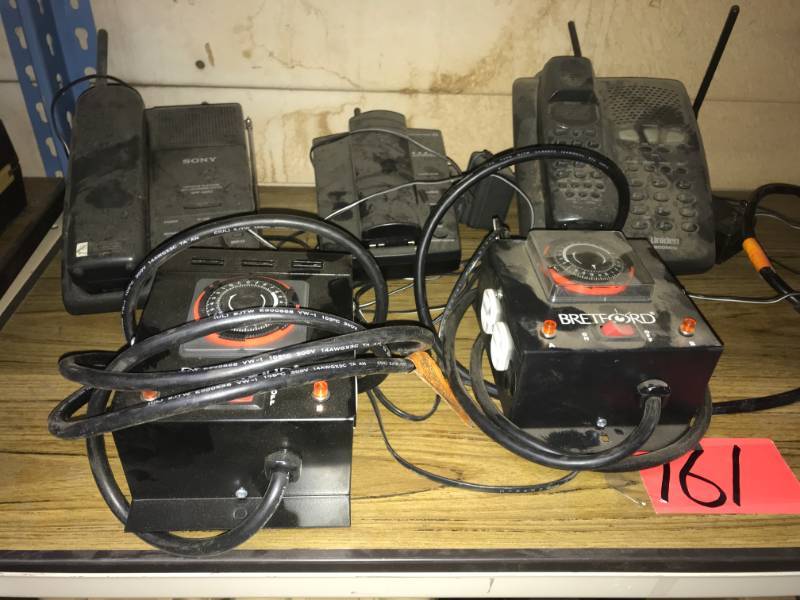 lot 161 image: 3- Phones, 2 Bretford outlet timers (E227778)