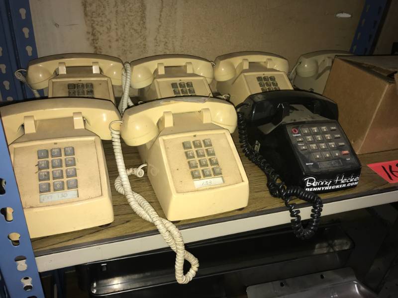 lot 162 image: 8- Phones, one new in box