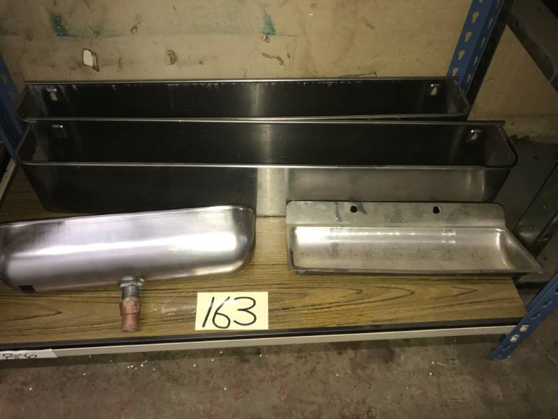 lot 163 image: 4- Stainless Steel TraysBinsHolders