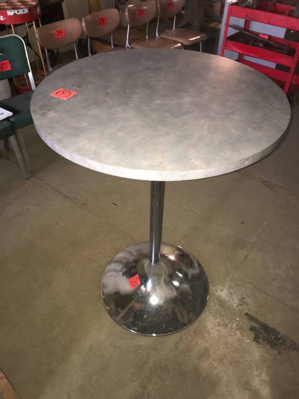 lot 31 image: Trumpet Base Table wHigh Top