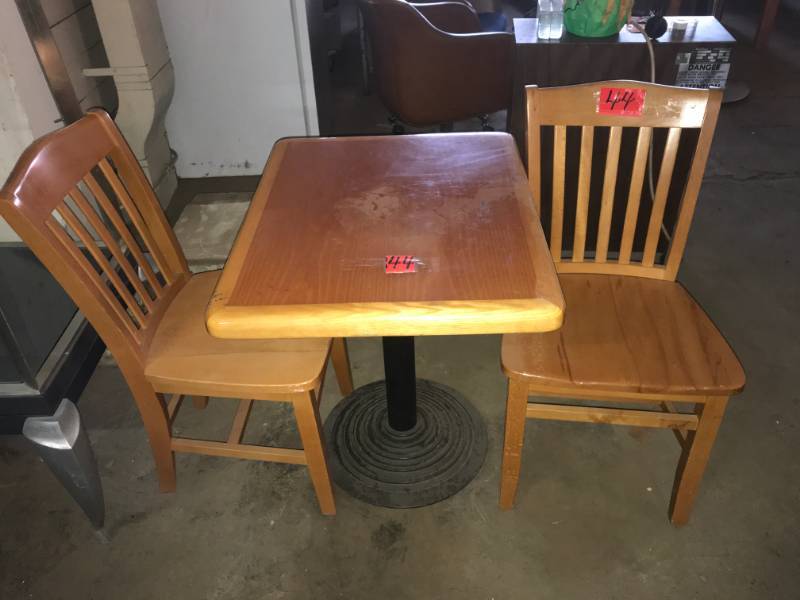 lot 44 image: Caf Table with 2 Solid Wood Chairs
