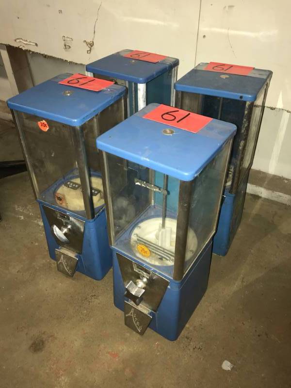 lot 61 image: 4- GumballNut Machines (Astro) 1- 25 cent, 3- 10 cent