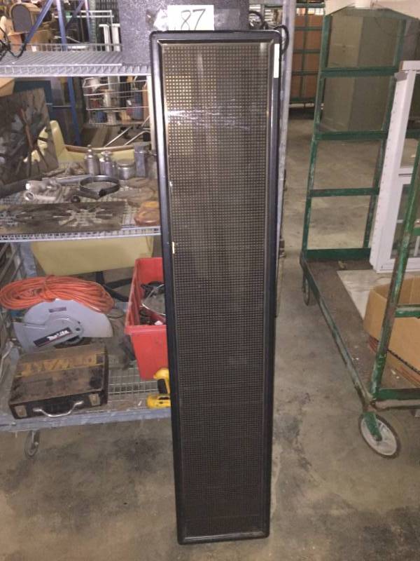 lot 186 image: Electronic Message Board Telegenix Uhragraphix LED Display Model 6632E