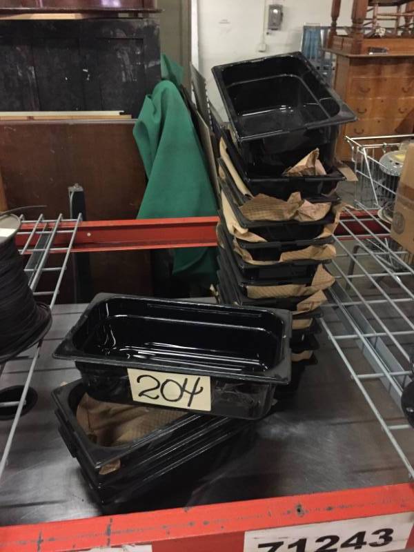 lot 204 image: Food Service Bins New NSF