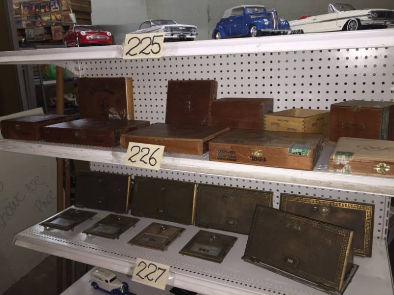 lot 226 image: 10- Wood Cigar Boxes
