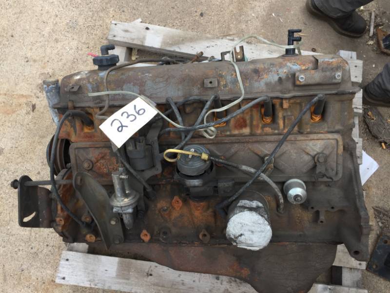 lot 236 image: Ford Engine 300 Straight 6