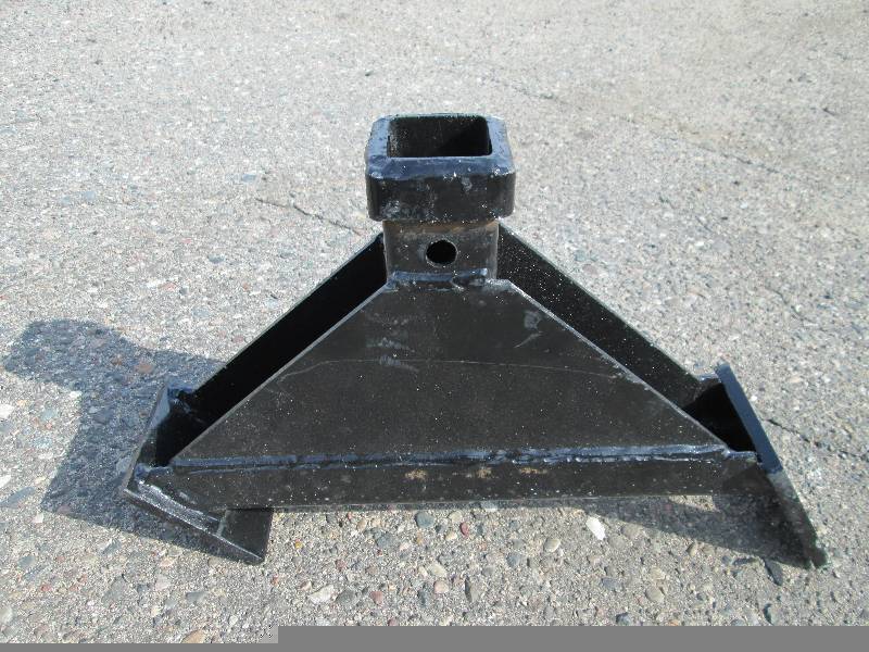 lot 19 image: 2 Quick Attach Skid Steer Receiver Hitch