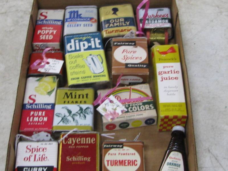 lot 15 image: Advertising