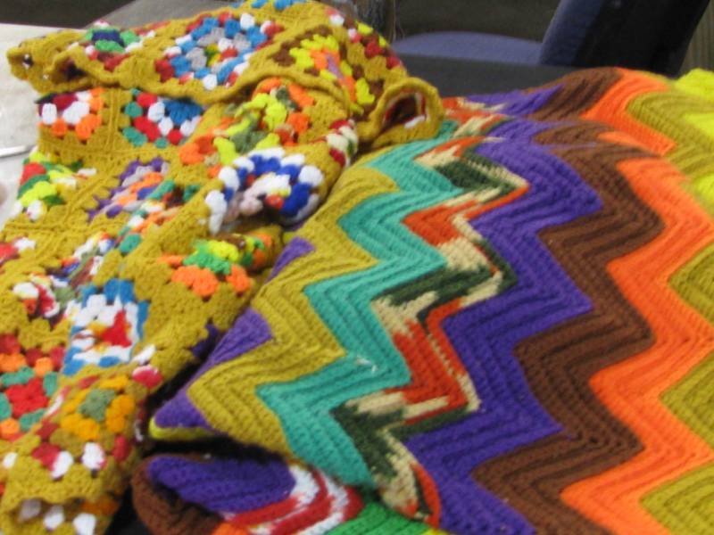 lot 29 image: Knitted Afghan
