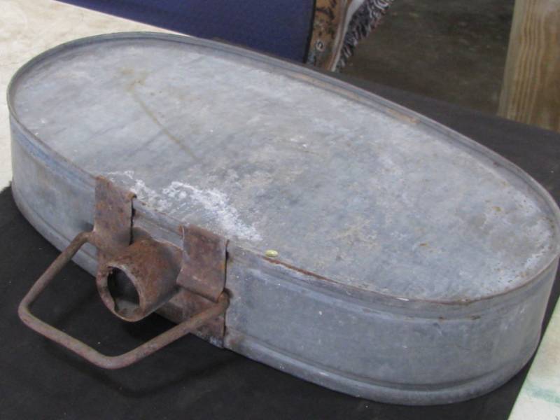 lot 88 image: Vintage Gas Tank