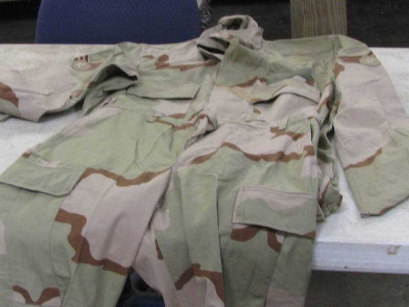 lot 109 image: Air Force Camo Clothesw