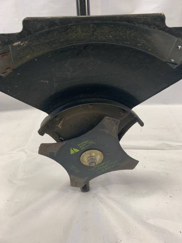 lot 11 image: Stihl Brush Trimmer