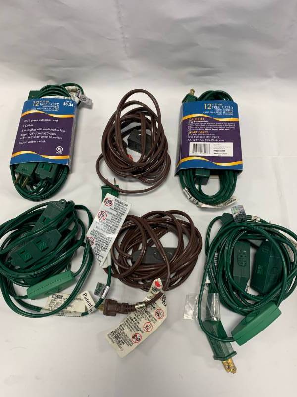 lot 56 image: Lot of 6 Extension Cords