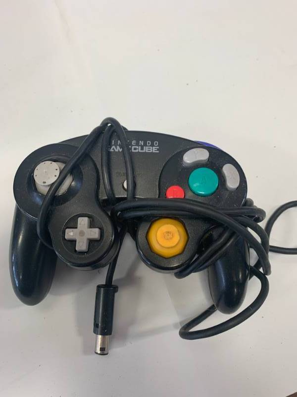 lot 65 image: Xbox Video Game Console (untested)