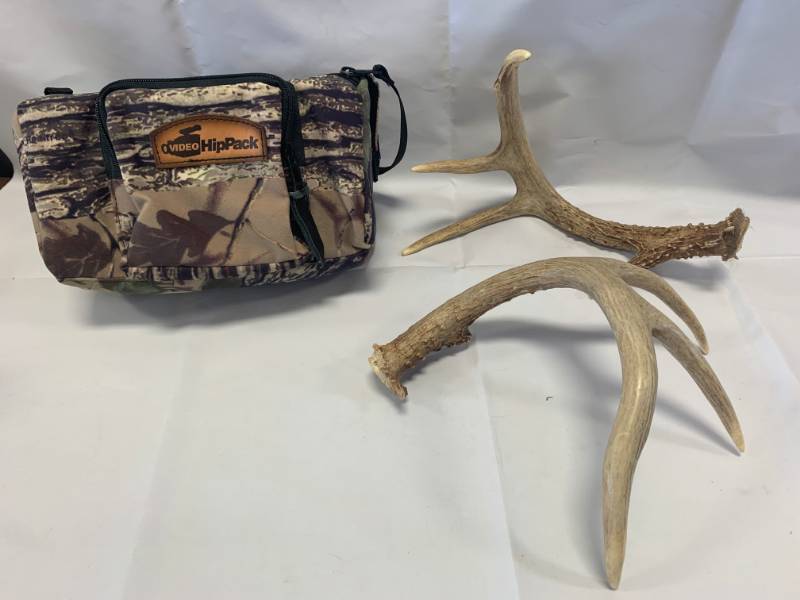 lot 77 image: Antler Rack & Camo Camera Case