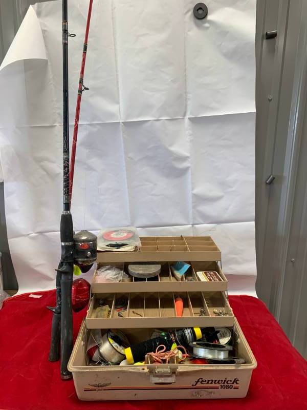 lot 92 image: Tacklebox & 2 Fishing Rods