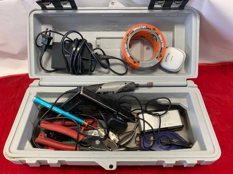 lot 96 image: Craftsman Toolbox with Dremel & Assorted Tools