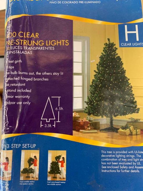 lot 101 image: 6 12 Foot Prelit Christmas Tree