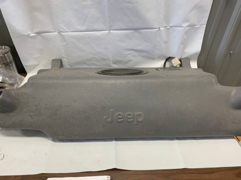 lot 108 image: Jeep Speaker System