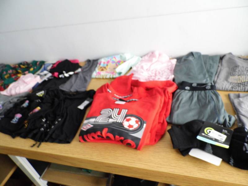 lot 20 image: New Kids Clothing