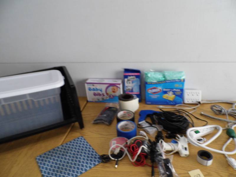 lot 29 image: Misc Household Items