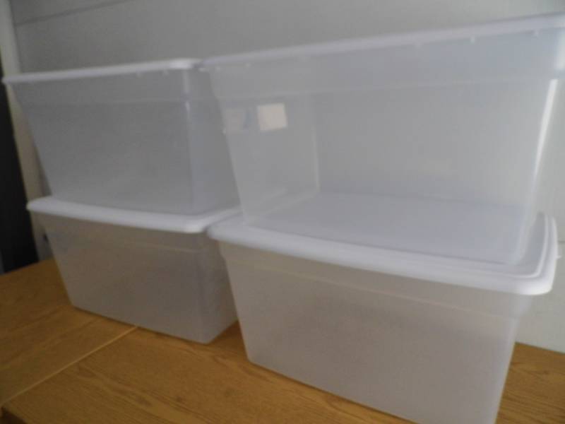 lot 36 image: Lot of 4 Clear Storage Containers