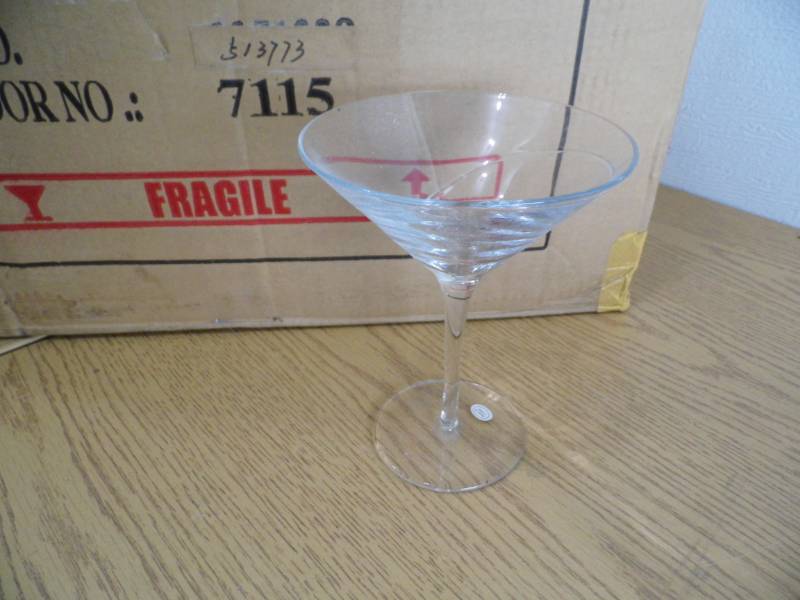 lot 77 image: Case of 24 New Martini Glasses