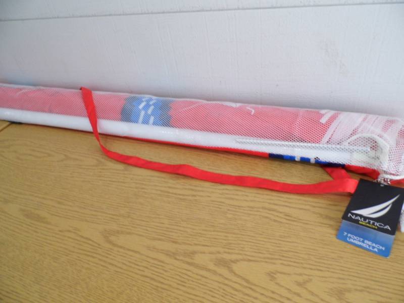 lot 87 image: Nautica 7 Beach Umbrella