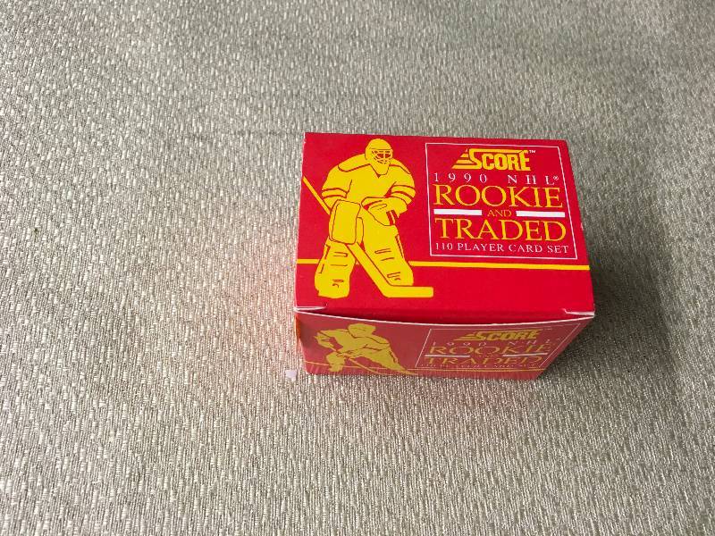 lot 281 image: 1990 Score NHL Rookie & Traded Card Set