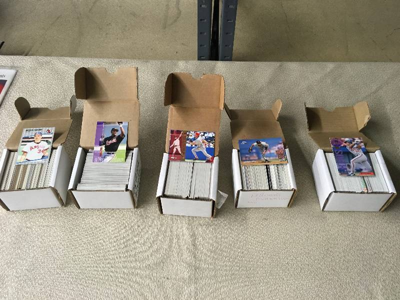 lot 300 image: 5 MLB Card Sets