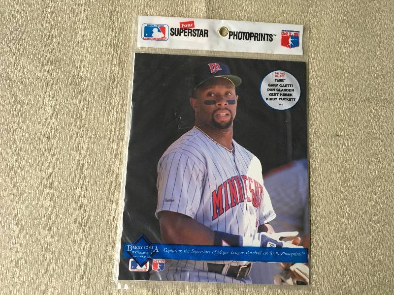 lot 330 image: Minnesota Twins Photo Prints