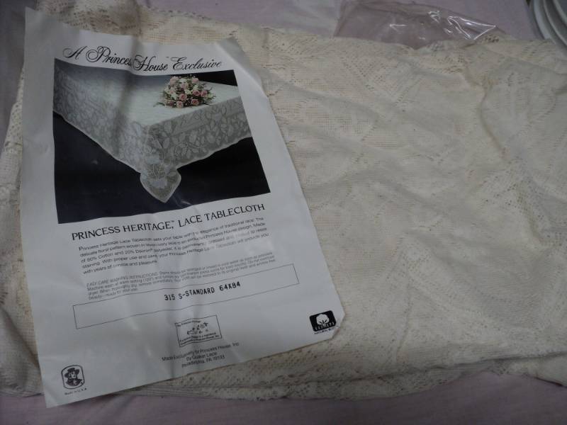 Princess House Heritage Lace Tablec...