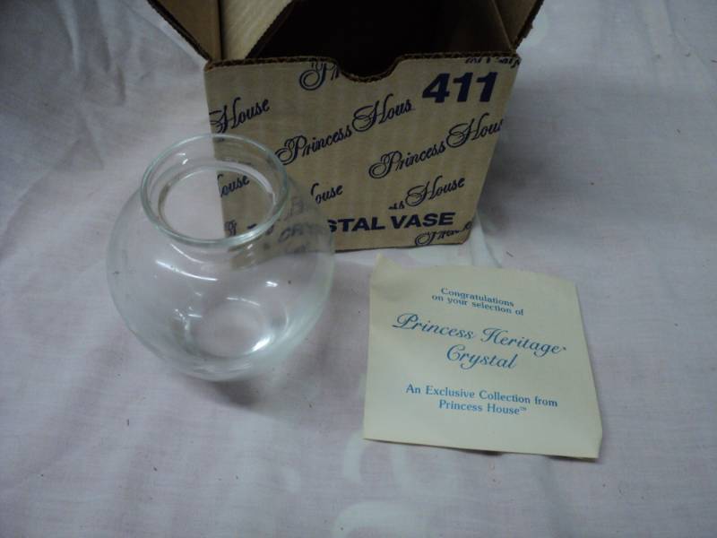 Princess House Crystal Vase #411 N...