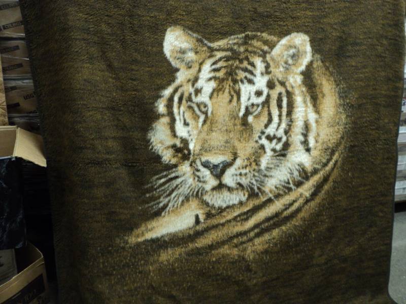 Tiger Throw 56 x 78 Reversible...
