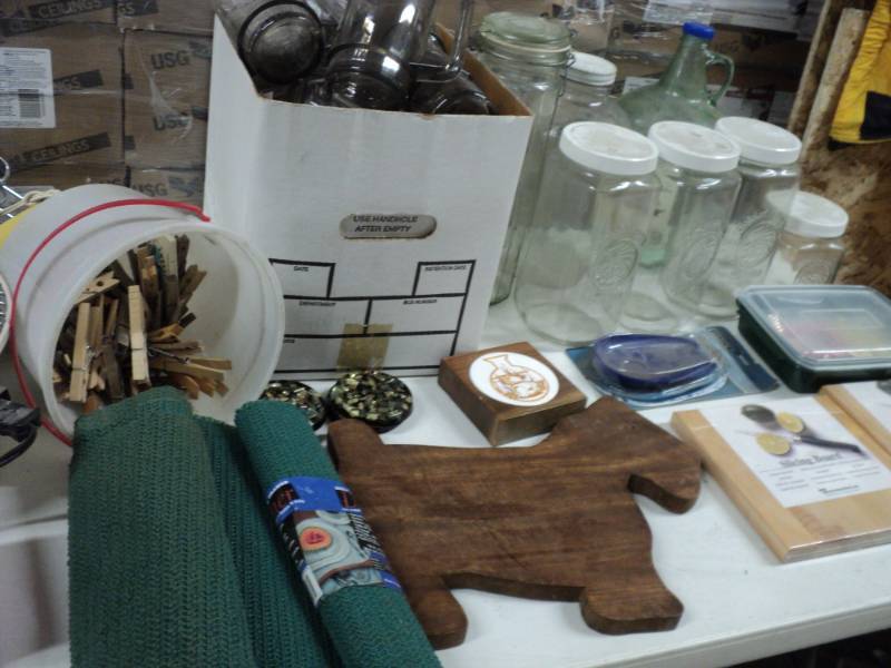 Jars, Slicing Boards, Dog Cutting B...