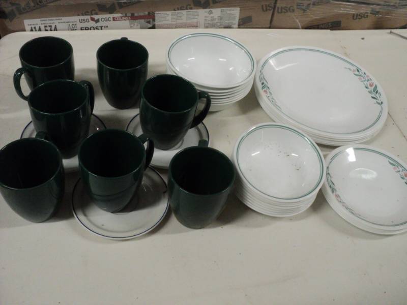 Incomplete Set of Corelle Dishes...