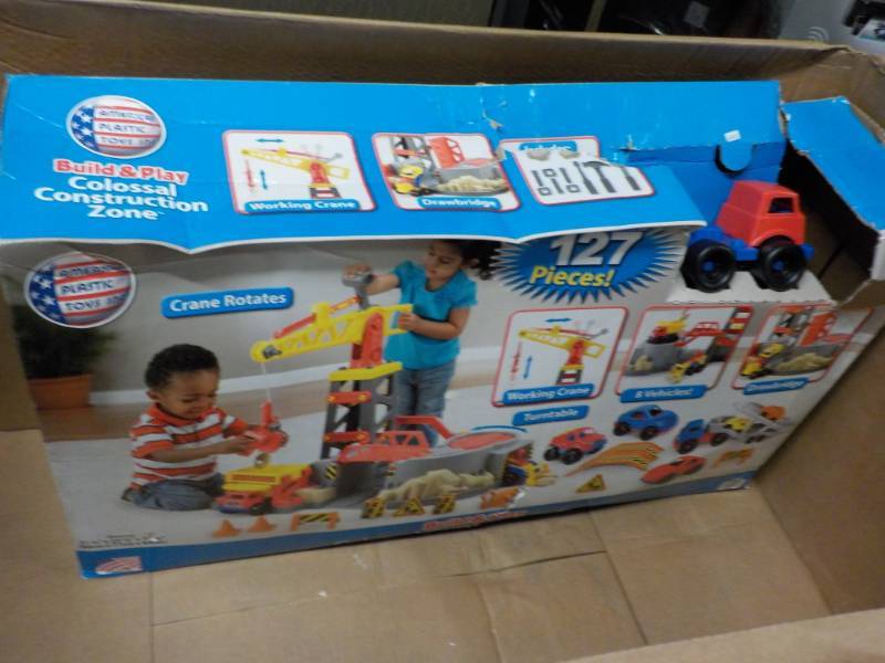 American Plastic Toys Build and Pla...