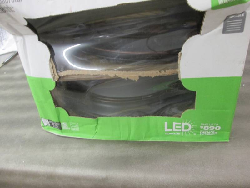 lot 43 image: Commercial Electric 13 in. 180-Watt...