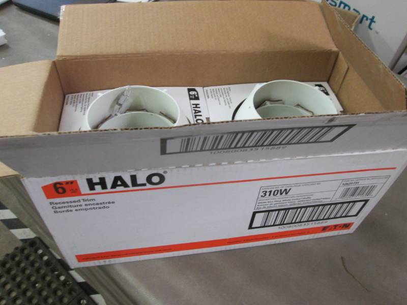 lot 51 image: Halo 310 Series 6 in. White Recesse...