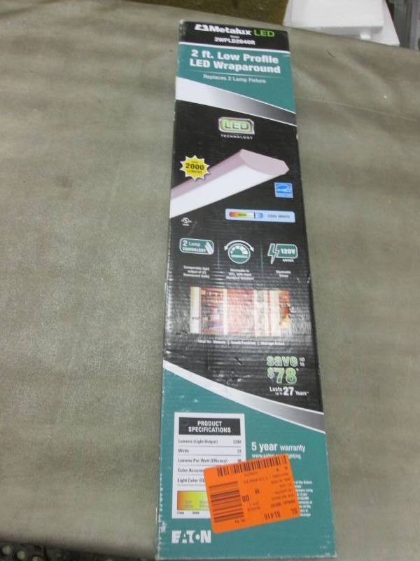 lot 84 image: Metalux 22-Watt 2 ft. White Integra...