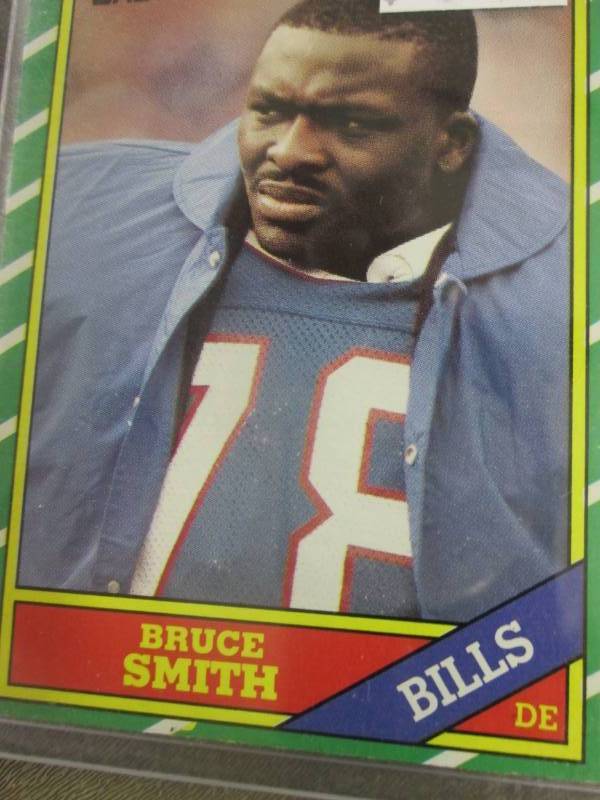 lot 325 image: Bruce Smith Rookie & Cards...