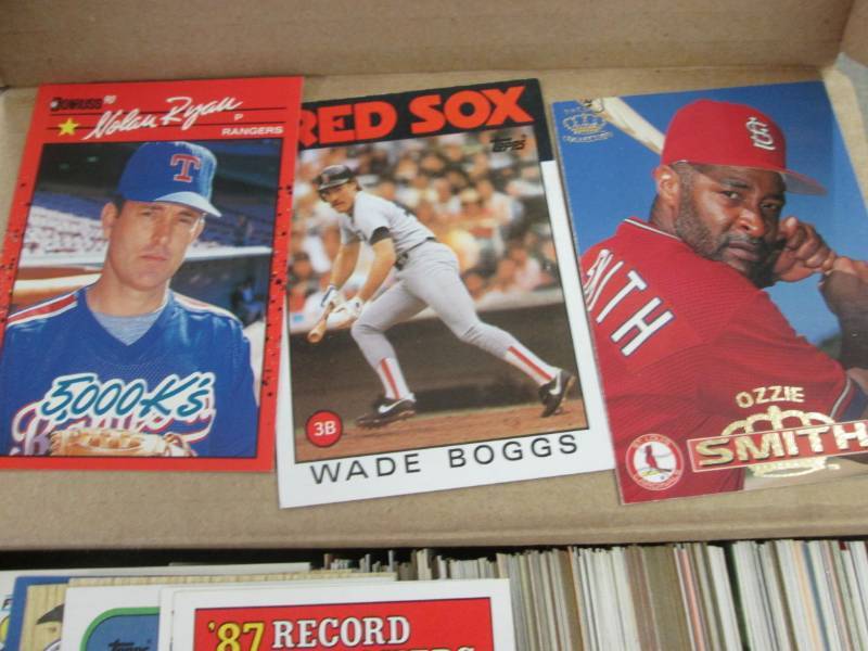 lot 338 image: Box of Baseball Star Cards...