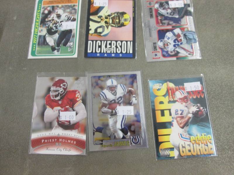 lot 364 image: 25 Running Back Cards...