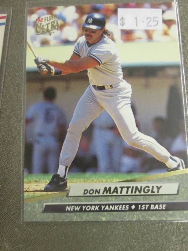 lot 375 image: 40 Don Mattingly Cards...