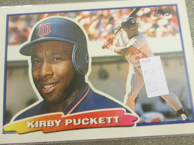 lot 391 image: 25 Kirby Puckett Cards...
