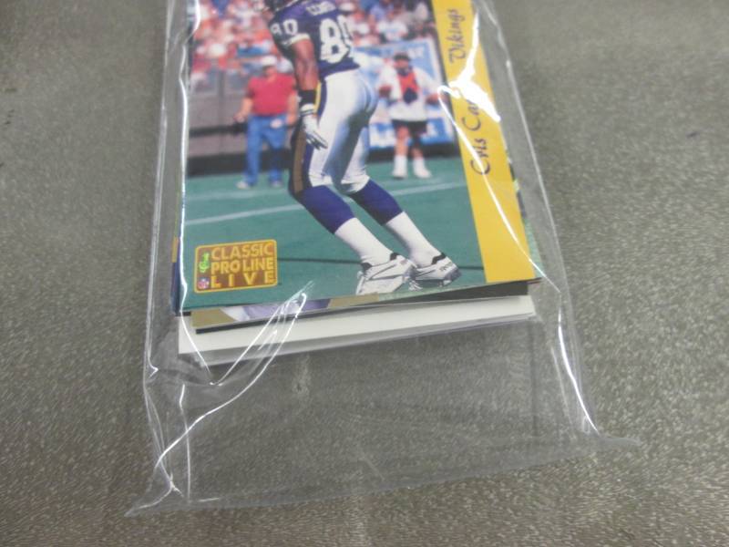 lot 397 image: 30 Cris Carter Cards...