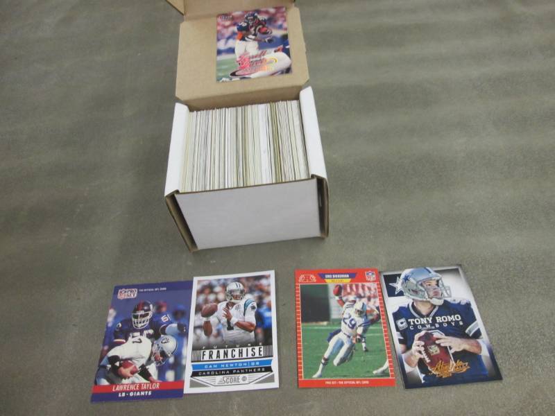lot 398 image: Box of Football Star Cards...