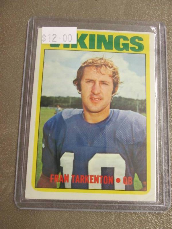 lot 400 image: 1972 Topps Fran Tarkenton Card...