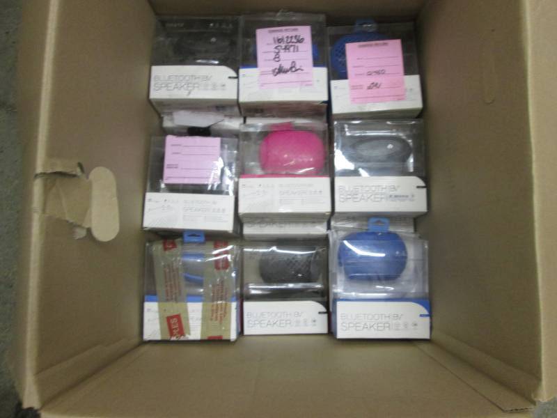 lot 239 image: 17 Vivitar Bluetooth Speakers...
